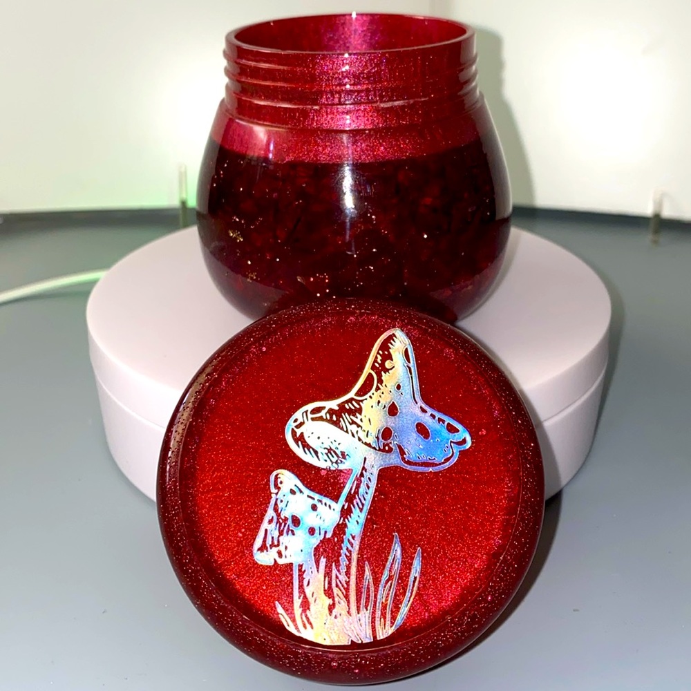 Resin Jar / Container - Picture 3 of 4
